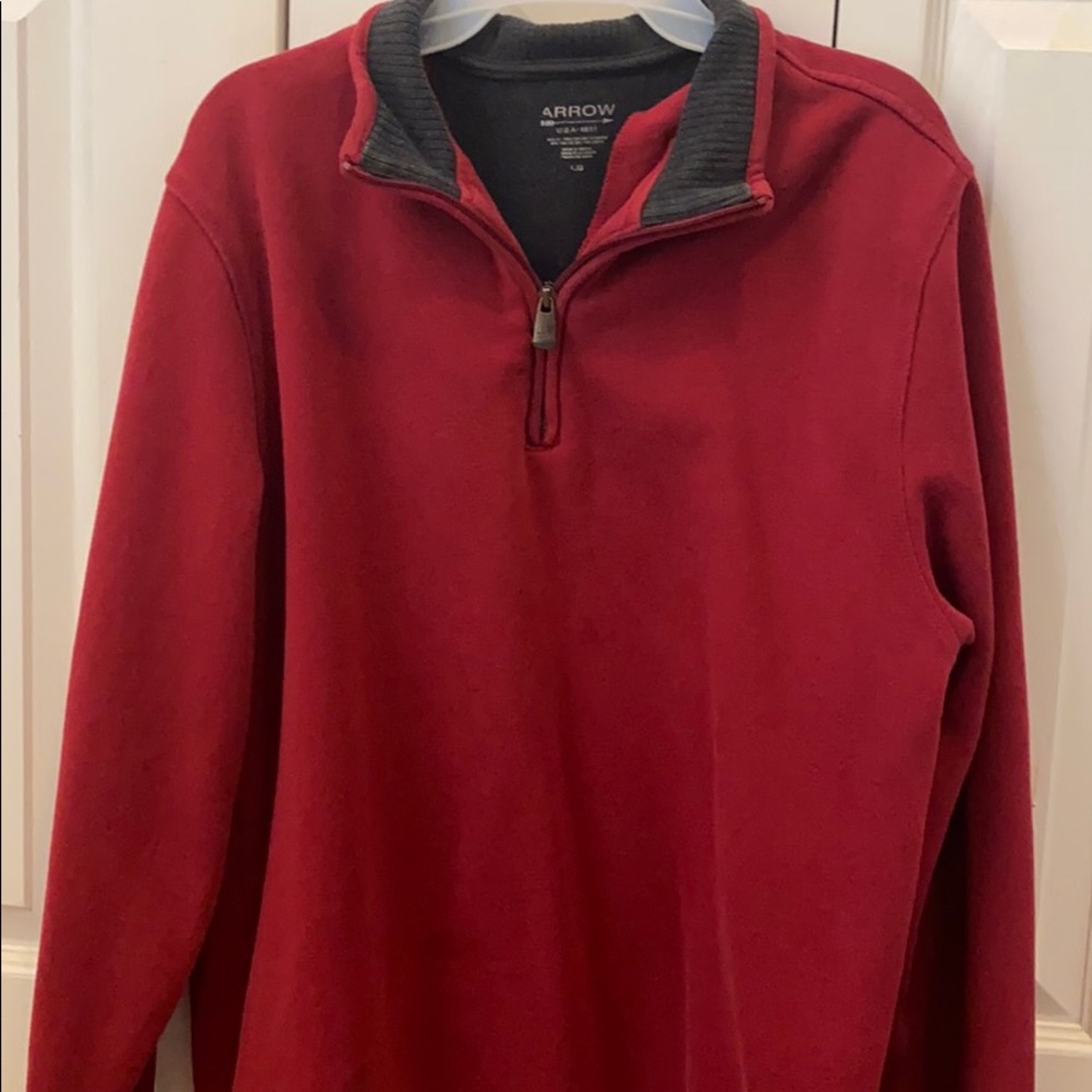 Red arrow 3/4 zip sweatshirt size large